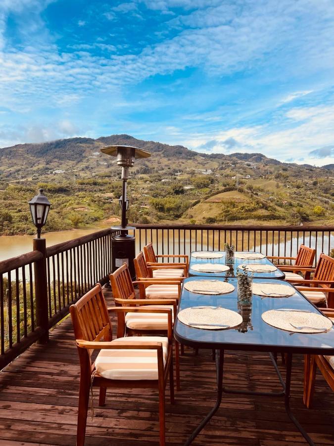1714 Hotel Boutique Guatapé Eksteriør billede